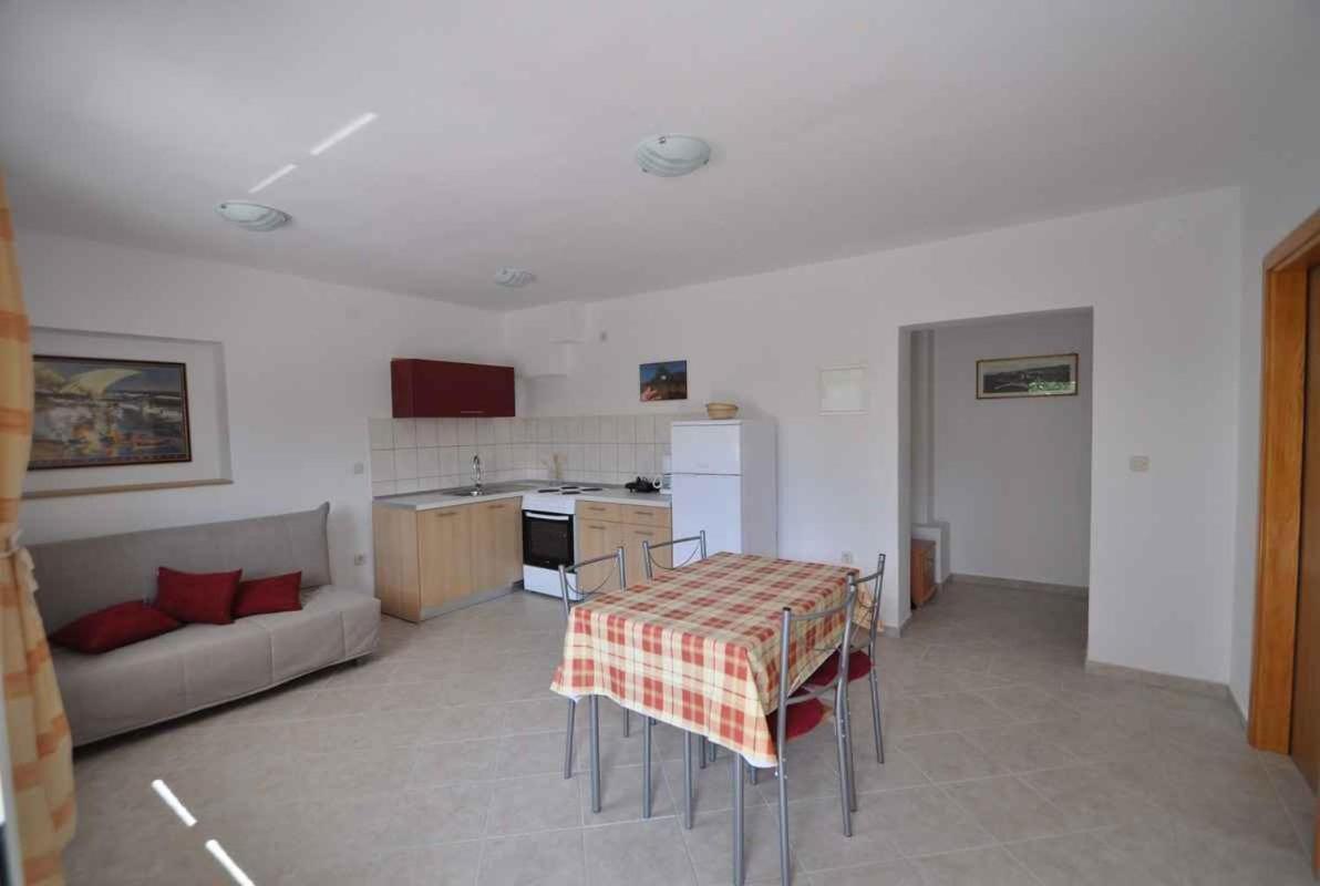 Apartment In Vrbnik/Insel Krk 36796 Eksteriør billede