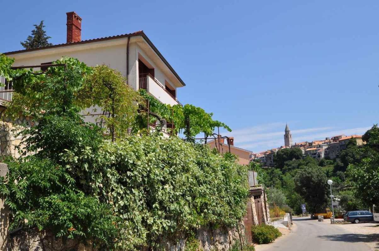 Apartment In Vrbnik/Insel Krk 36796 Eksteriør billede